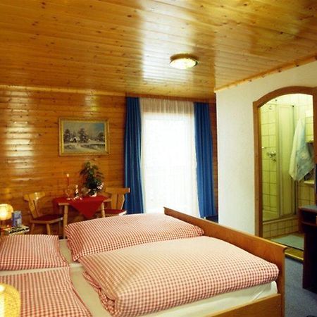 Pension Laura Бадгаштейн Экстерьер фото